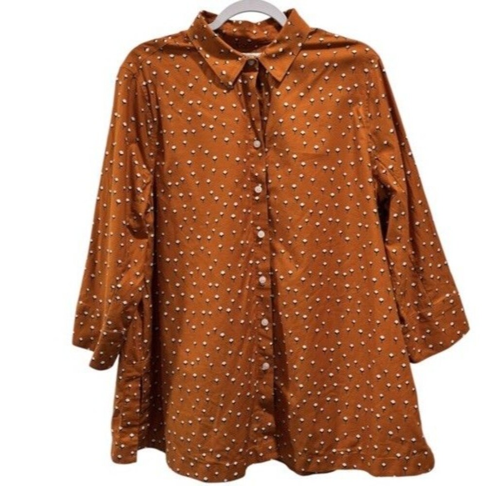 Chico's Women's size 3 / 16 Orange Floral Cotton Button Down blouse top shirt